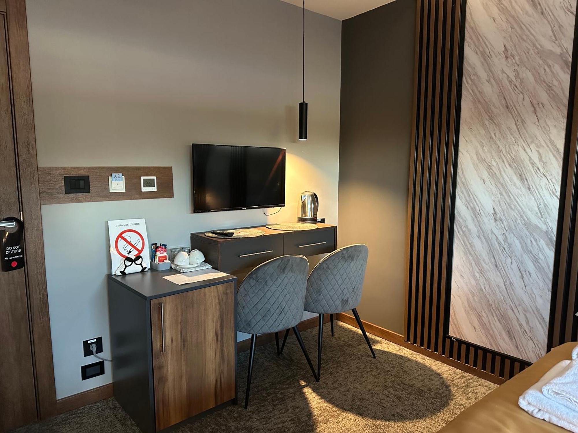 Mozaik Apartments & Spa - Modern 4-Star Apartments With Exclusive Private Spa Wellness In The City Center - Sauna, Jacuzzi, Turkish Bath - Free Parking, Wi-Fi - Rooms & Apartments Ćuprija Exteriör bild